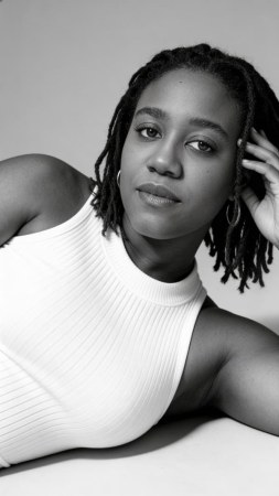 artist Ebony Dailey bio photo