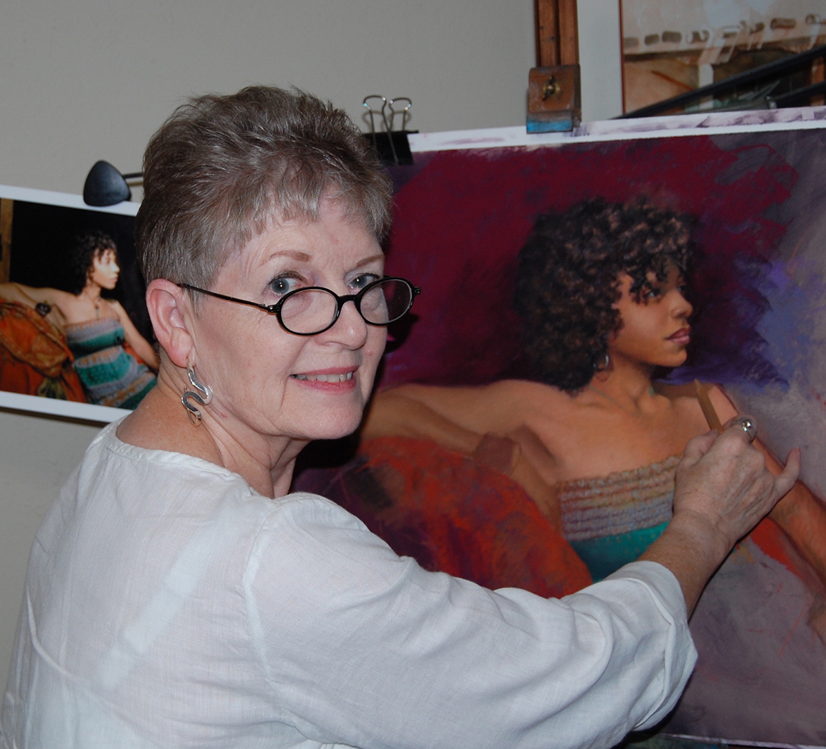 artist June Holloway bio photo