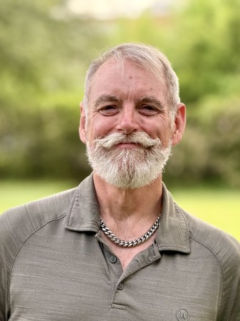 Tim Lowke artist portrait
