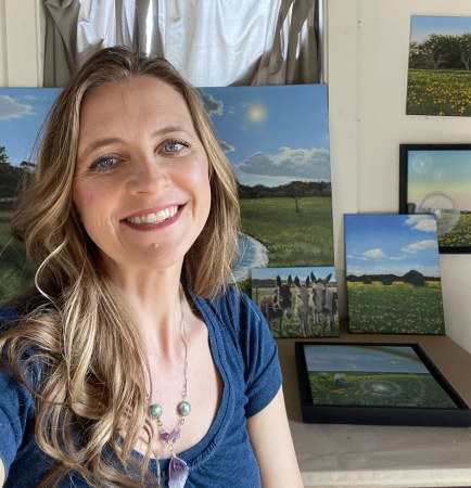 artist Erica Dawn Smith bio photo