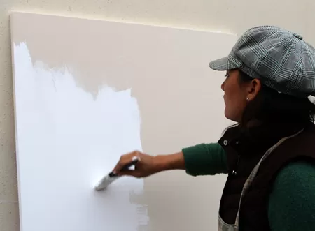 Custom-Size Stretched Canvas
with Hand-painted Gesso